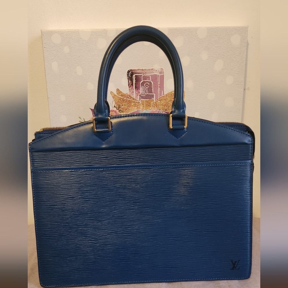 LIKE NEW!!!! LOUIS VUITTON BLUE RIVIERA EPI BAG!!!!!